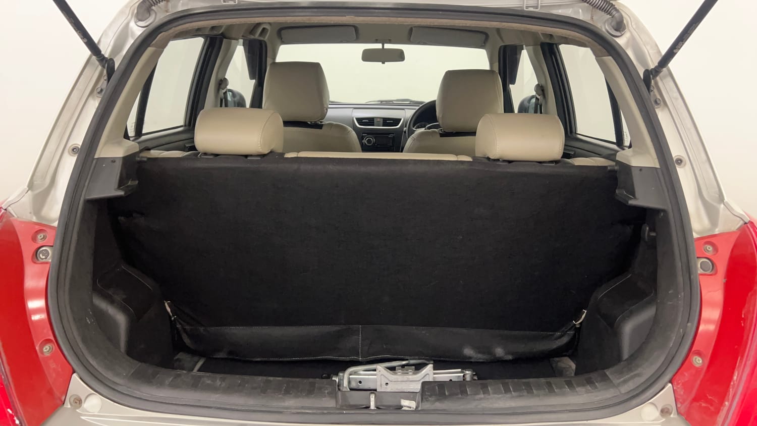 Used 2013 Maruti Suzuki Swift VXi Petrol Manual interior DICKY INSIDE VIEW