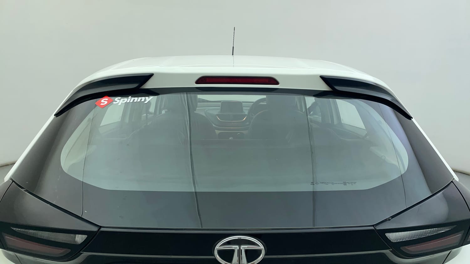 Used 2022 Tata Altroz XT Petrol Petrol Manual exterior BACK WINDSHIELD VIEW