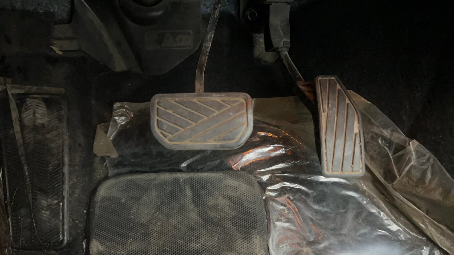 Used 2022 Maruti Suzuki Baleno Alpha AGS Petrol Automatic interior PEDALS VIEW
