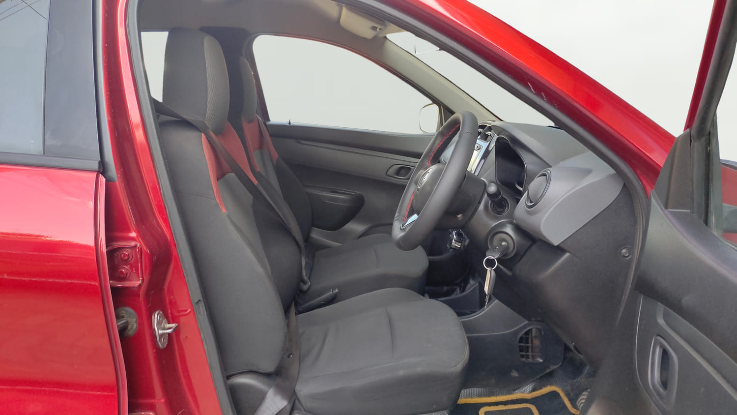Used 2017 Renault Kwid 1.0 RXT AMT Opt Petrol Automatic interior RIGHT SIDE FRONT DOOR CABIN VIEW