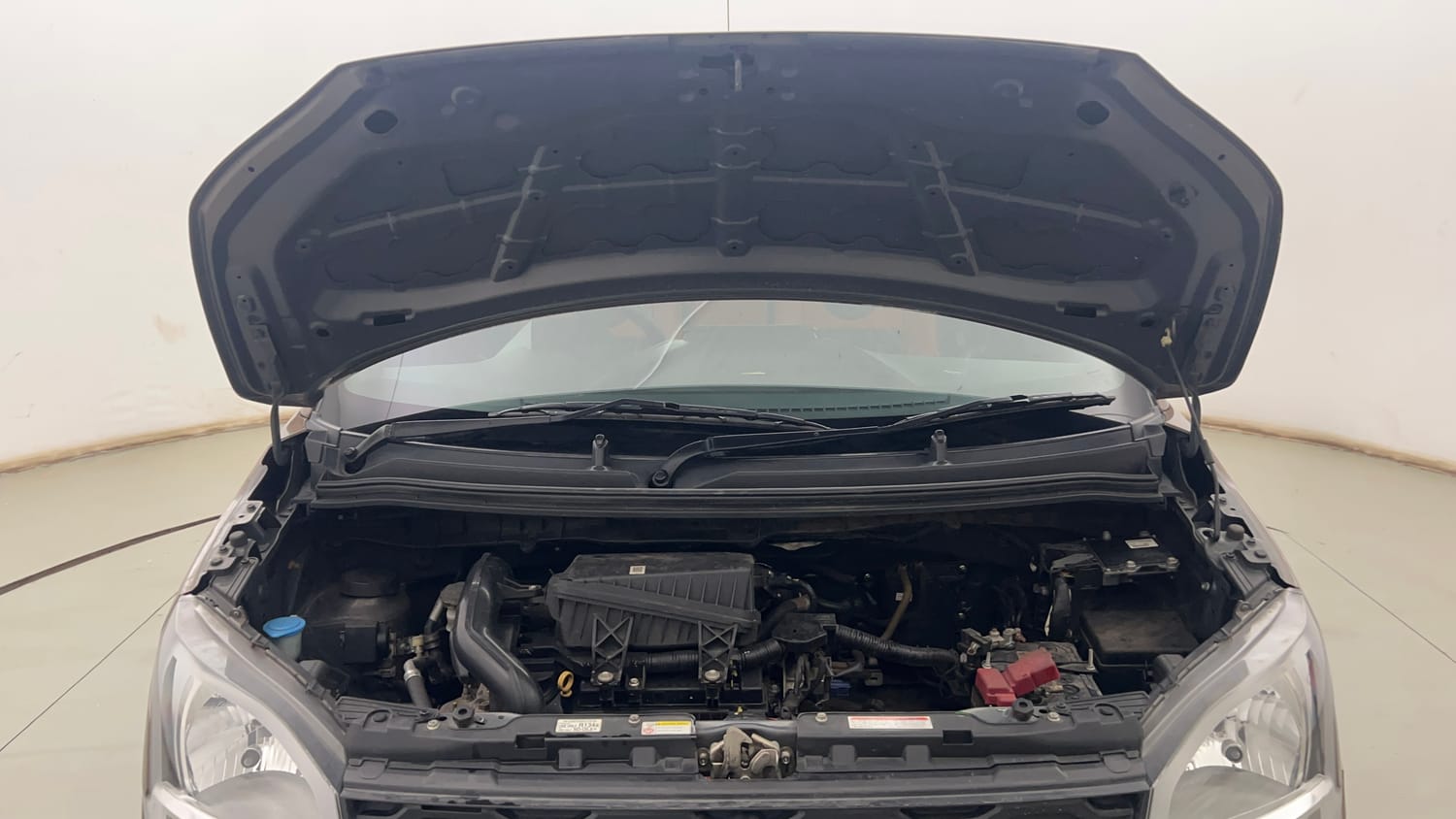 Used 2022 Maruti Suzuki Wagon R VXI 1.0 Petrol Manual engine ENGINE & BONNET OPEN FRONT VIEW