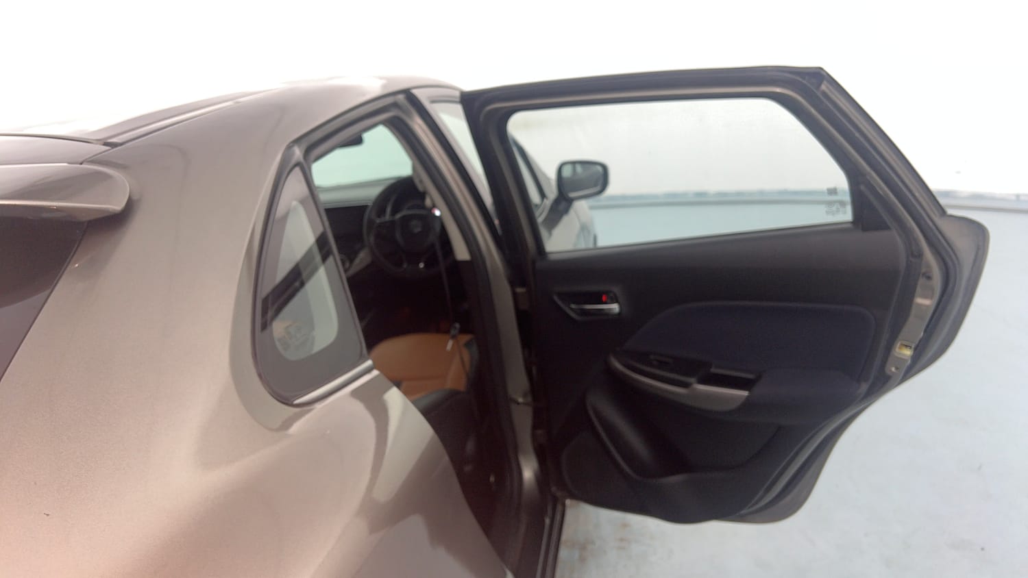 Used 2020 Maruti Suzuki Baleno Zeta Petrol Manual interior RIGHT REAR DOOR OPEN VIEW