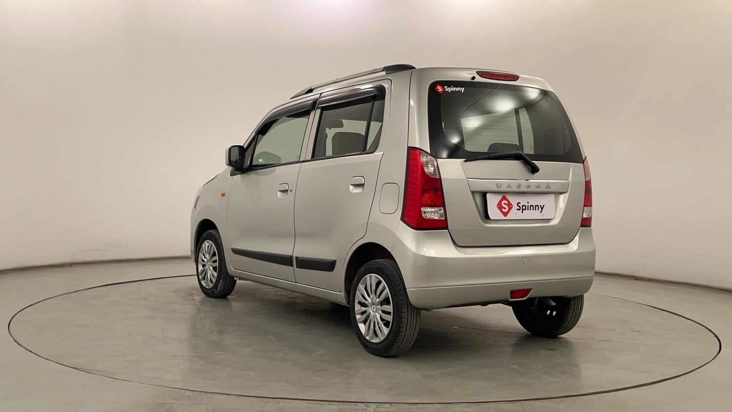 Used 2015 Maruti Suzuki Wagon R VXI Petrol Manual exterior LEFT REAR CORNER VIEW