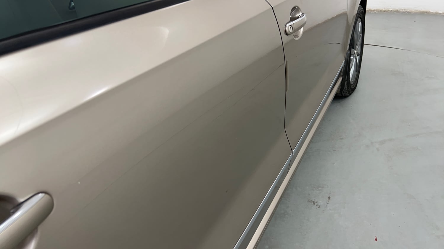 Used 2019 Volkswagen Vento Highline Plus 1.5 AT (D) 16 Alloy Diesel Automatic dents MINOR DENT