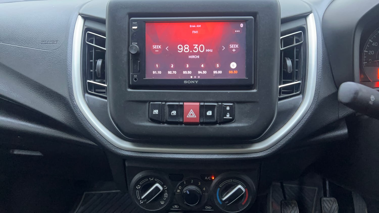 Used 2023 Maruti Suzuki Celerio VXi Petrol Manual interior MUSIC SYSTEM & AC CONTROL VIEW
