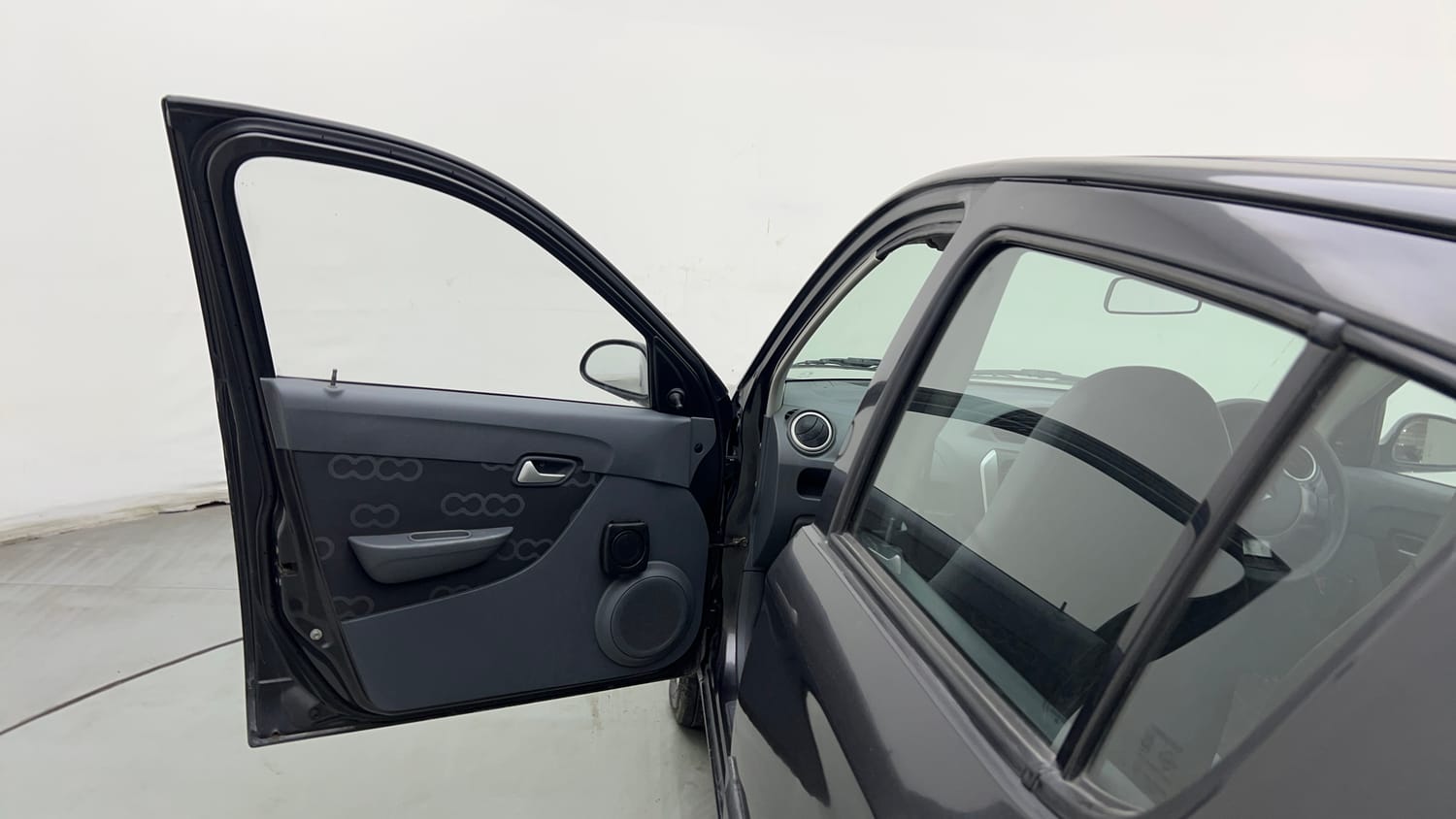 Used 2016 Maruti Suzuki Alto 800 VXi Petrol Manual interior LEFT FRONT DOOR OPEN VIEW