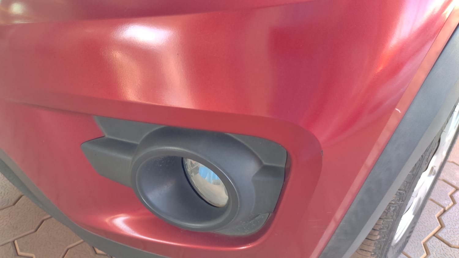 Used 2017 Renault Kwid 1.0 RXT AMT Opt Petrol Automatic dents MINOR SCRATCH