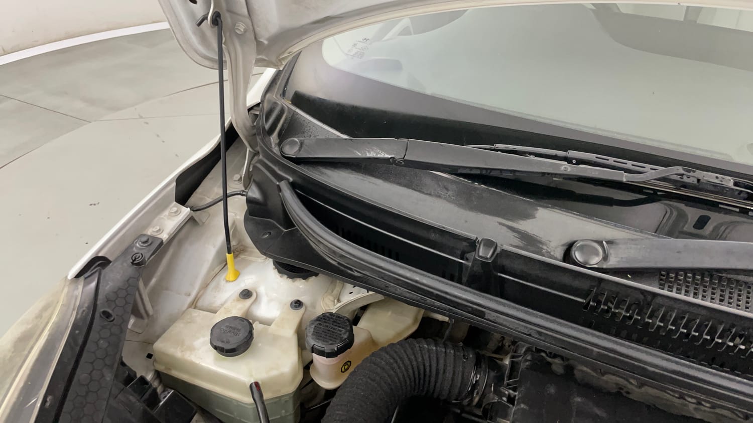 Used 2021 Hyundai Grand i10 Nios Magna Corporate Edition 1.2 Kappa VTVT Petrol Manual engine ENGINE RIGHT SIDE HINGE & APRON VIEW