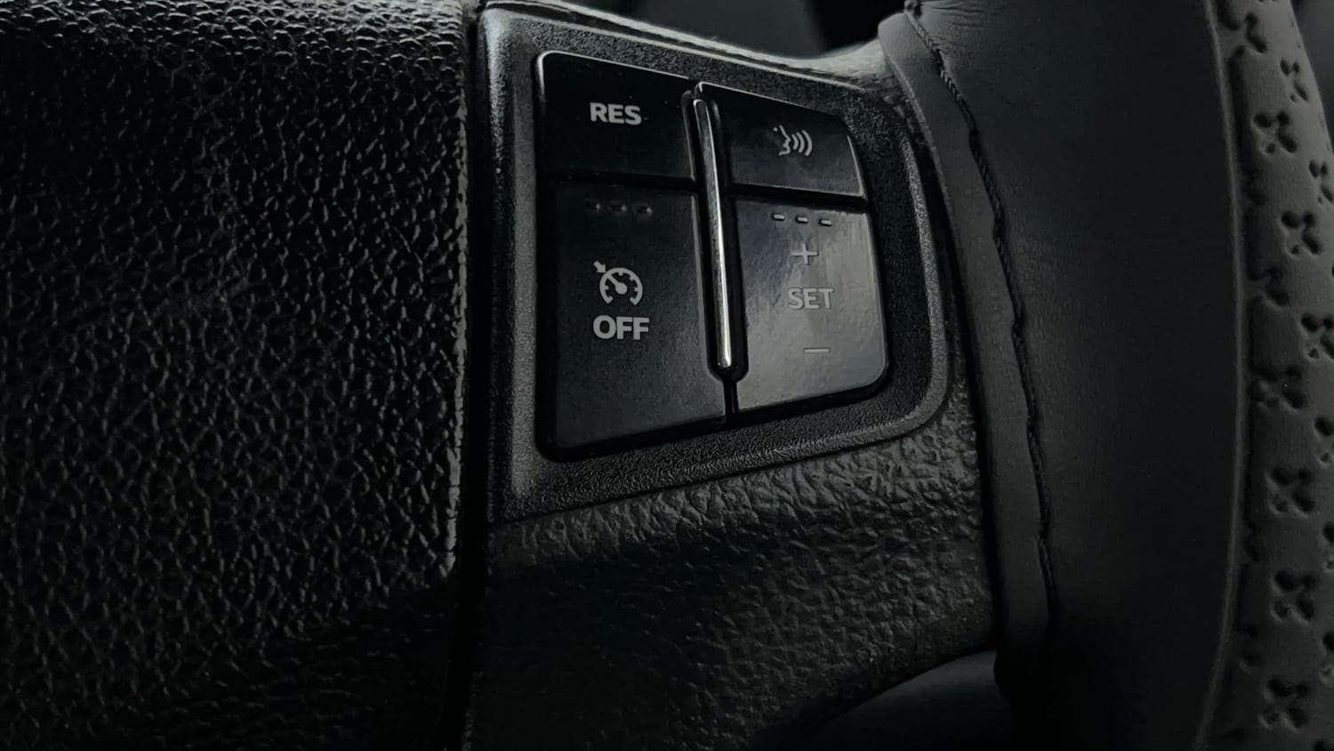 Used 2023 mahindra Thar LX Hard Top Petrol AT 4WD Petrol Automatic top_features Cruise control