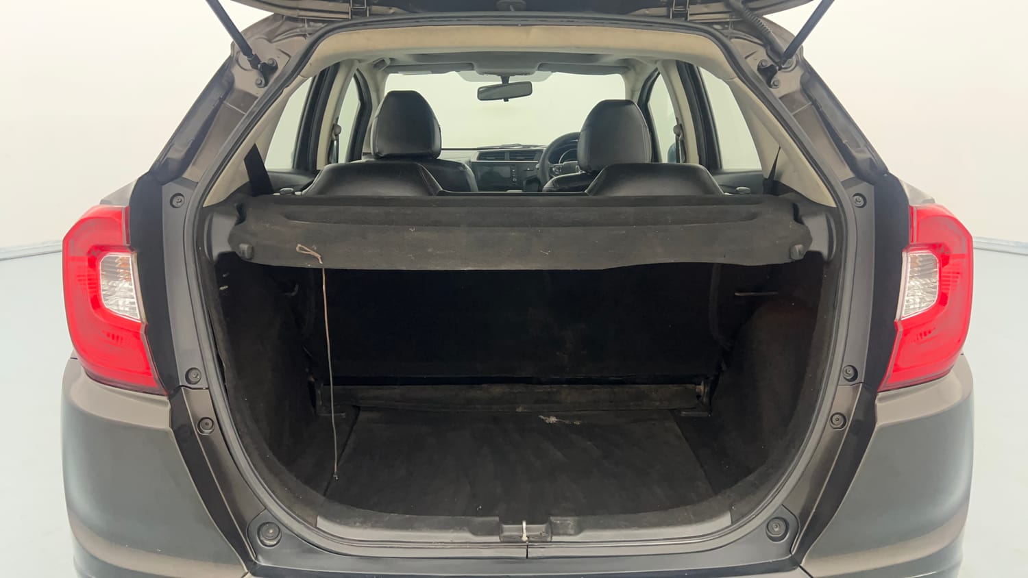 Used 2019 Honda WR-V VX MT Diesel Diesel Manual interior DICKY INSIDE VIEW