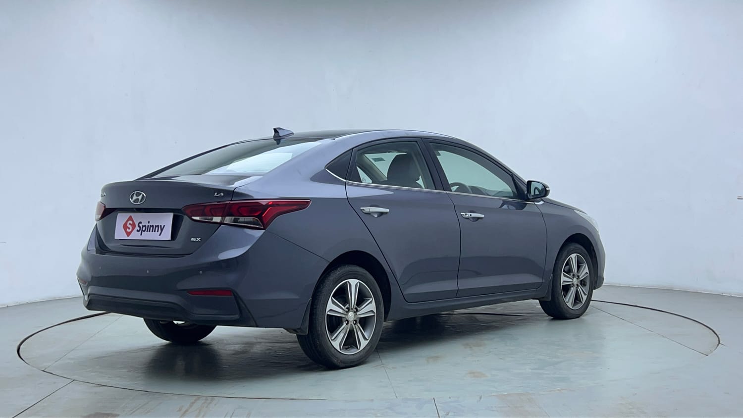 Used 2019 Hyundai Verna SX Plus 1.6 VTVT AT Petrol Automatic exterior RIGHT REAR CORNER VIEW