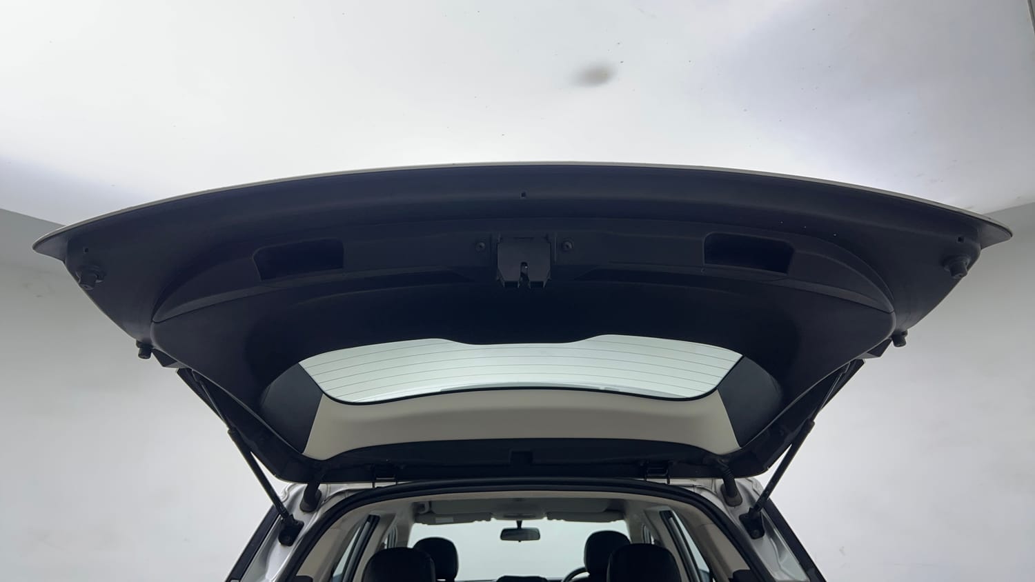 Used 2022 Mahindra XUV700 AX 3 Petrol AT 5 STR Petrol Automatic interior DICKY DOOR OPEN VIEW