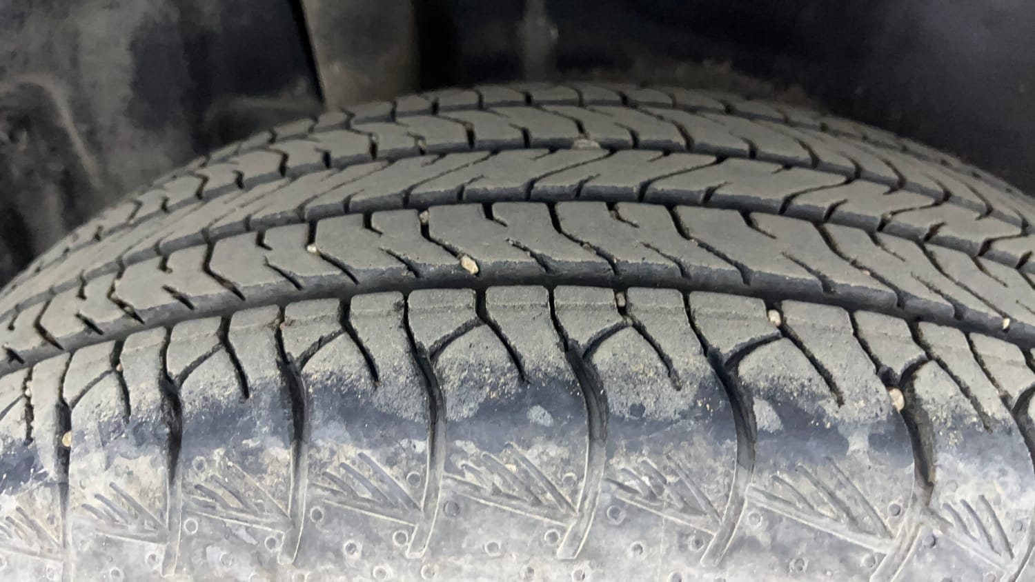 Used 2023 Toyota Urban Cruiser Hyryder V Hybrid Hybrid Automatic tyres RIGHT REAR TYRE TREAD VIEW