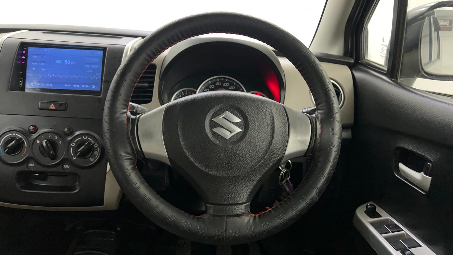 Used 2015 Maruti Suzuki Wagon R VXI Petrol Manual interior STEERING VIEW