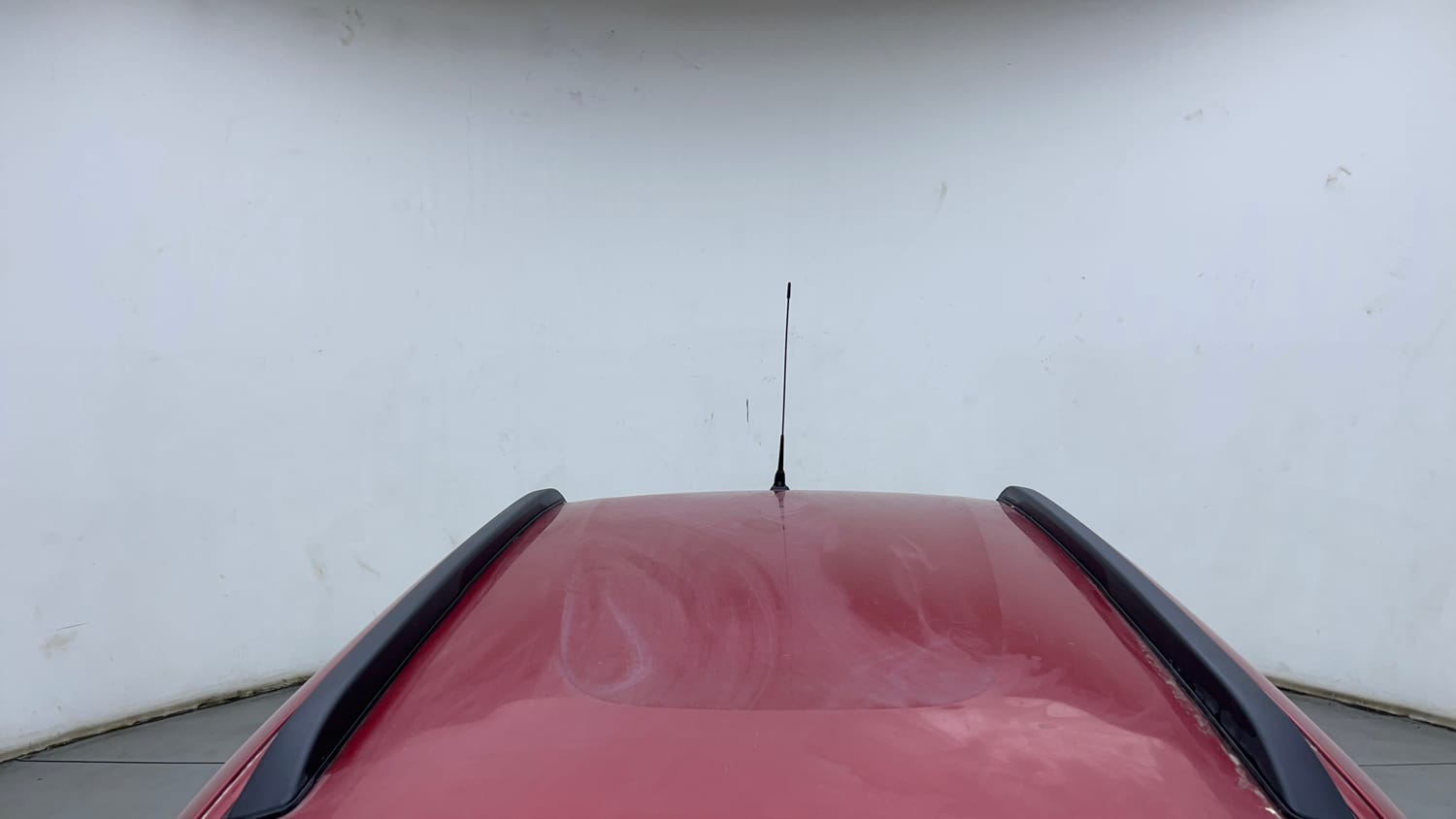 Used 2018 Renault Kwid RXT Petrol Manual exterior EXTERIOR ROOF VIEW