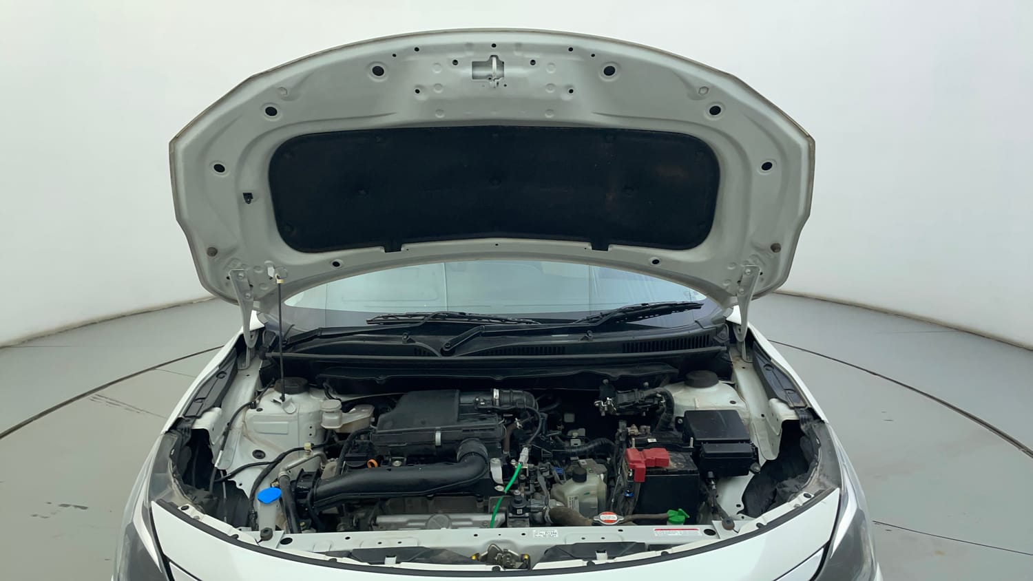 Used 2023 Toyota Glanza V AMT Petrol Automatic engine ENGINE & BONNET OPEN FRONT VIEW