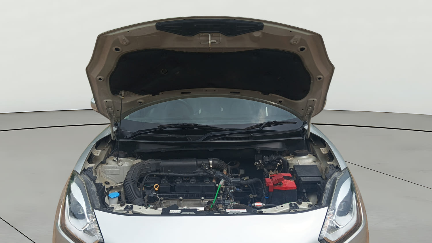 Used 2021 Maruti Suzuki Swift ZXi Plus Petrol Manual engine ENGINE & BONNET OPEN FRONT VIEW