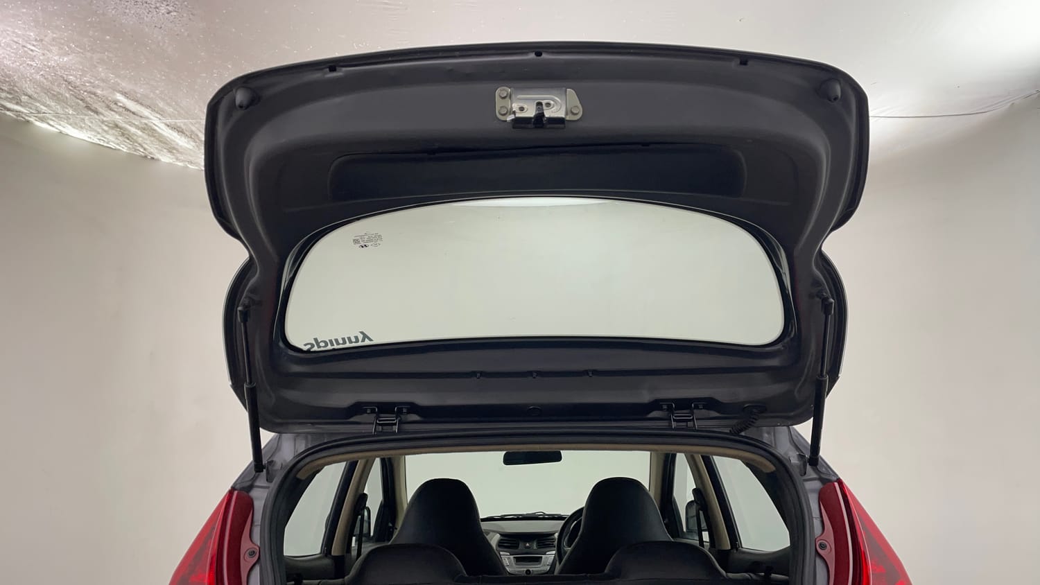 Used 2016 Hyundai Eon Magna + Petrol Manual interior DICKY DOOR OPEN VIEW