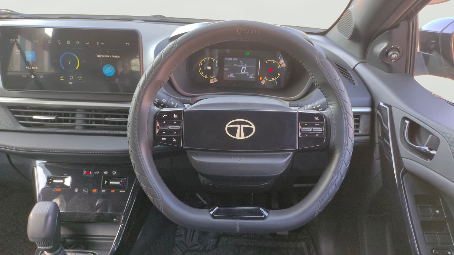 Used 2025 Tata Nexon Creative Plus (S) 1.2 Petrol 6MT Dark Edition Petrol Manual interior STEERING VIEW