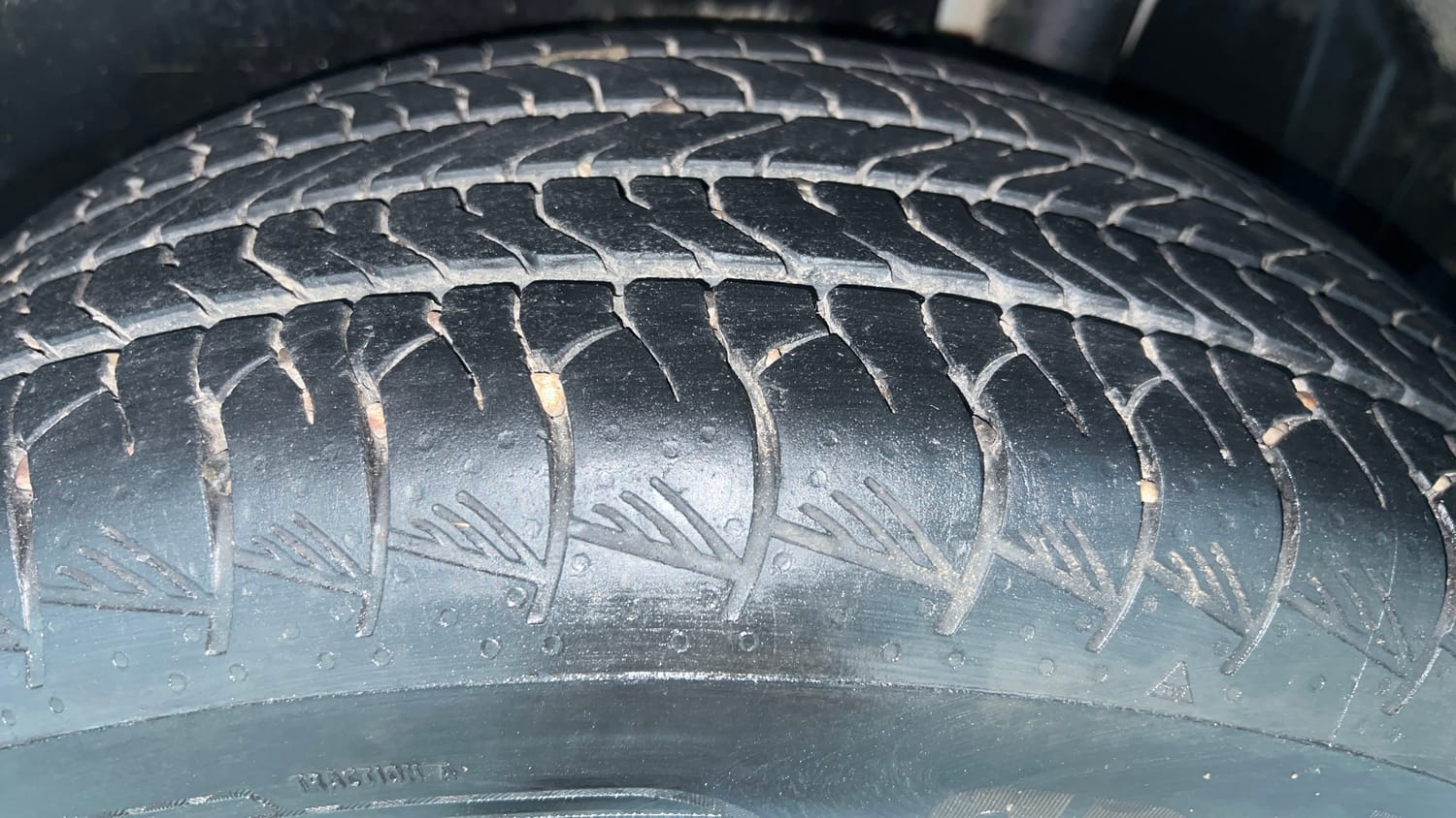 Used 2025 Maruti Suzuki Grand Vitara Delta CNG Cng Manual tyres LEFT REAR TYRE TREAD VIEW