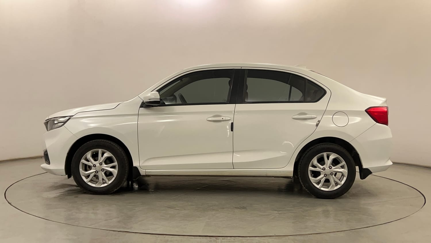 Used 2018 Honda Amaze 1.2 VX MT Petrol Petrol Manual exterior LEFT SIDE VIEW