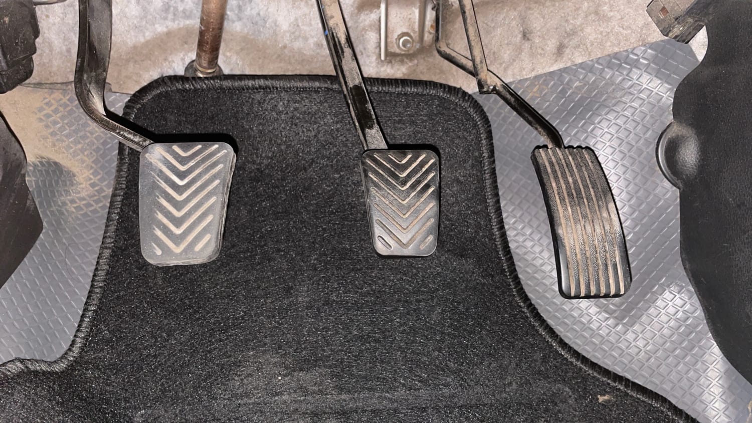 Used 2016 Hyundai Eon Magna + Petrol Manual interior PEDALS VIEW