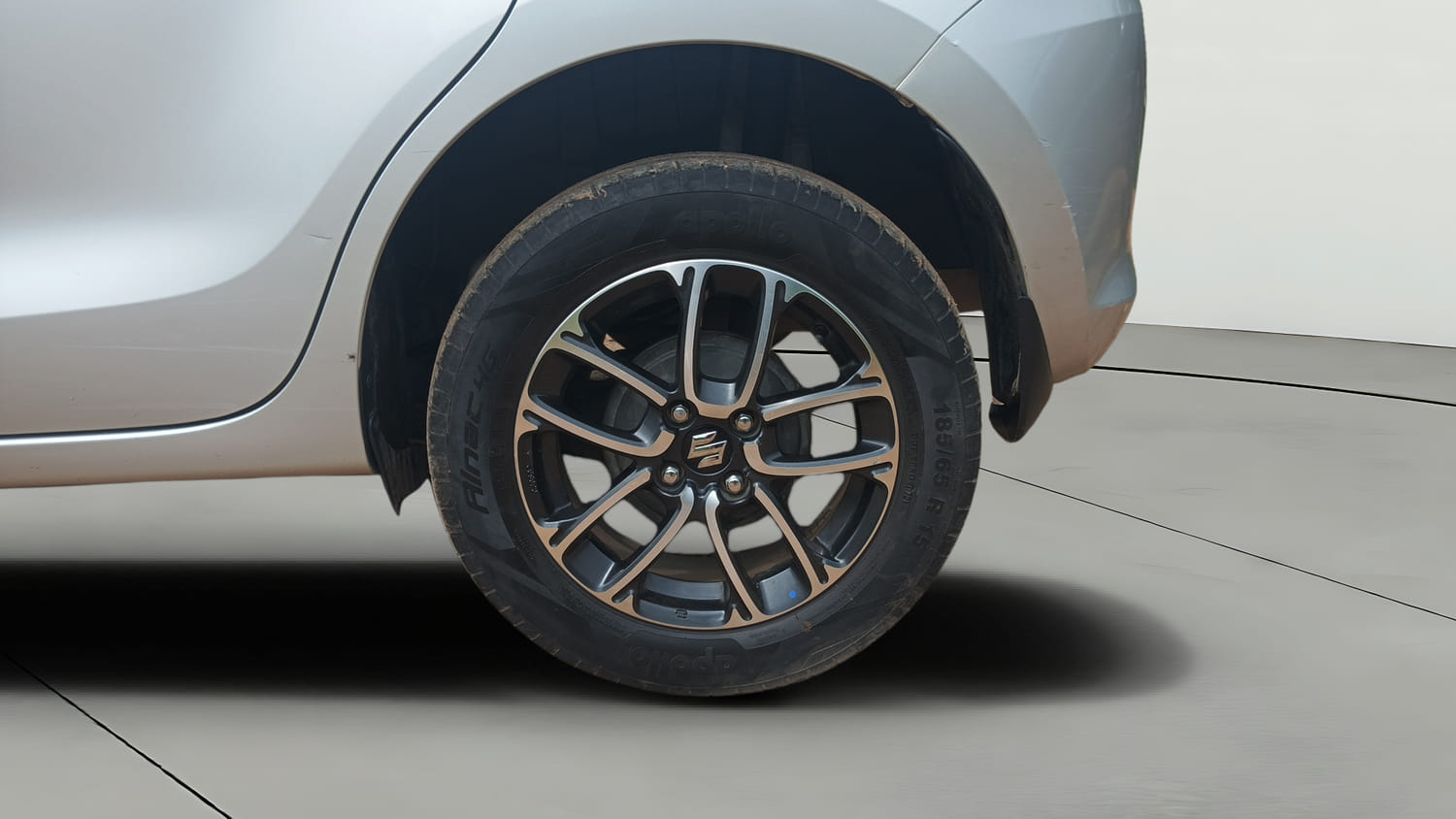 Used 2021 Maruti Suzuki Swift ZXi Plus Petrol Manual tyres LEFT REAR TYRE RIM VIEW