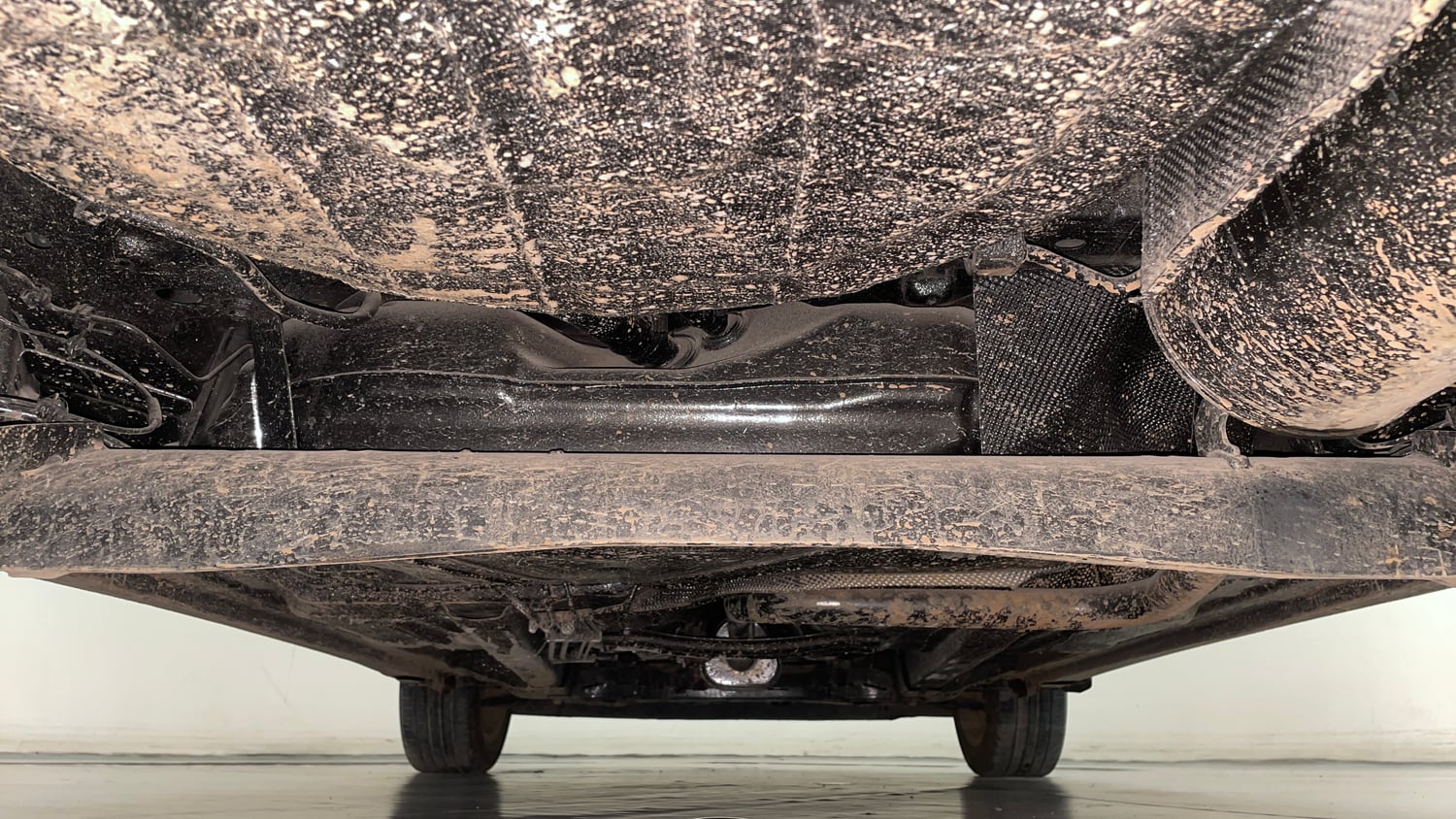 Used 2020 Ford Figo Aspire Titanium 1.2 Ti-VCT Petrol Manual extra REAR UNDERBODY VIEW (TAKEN FROM REAR)