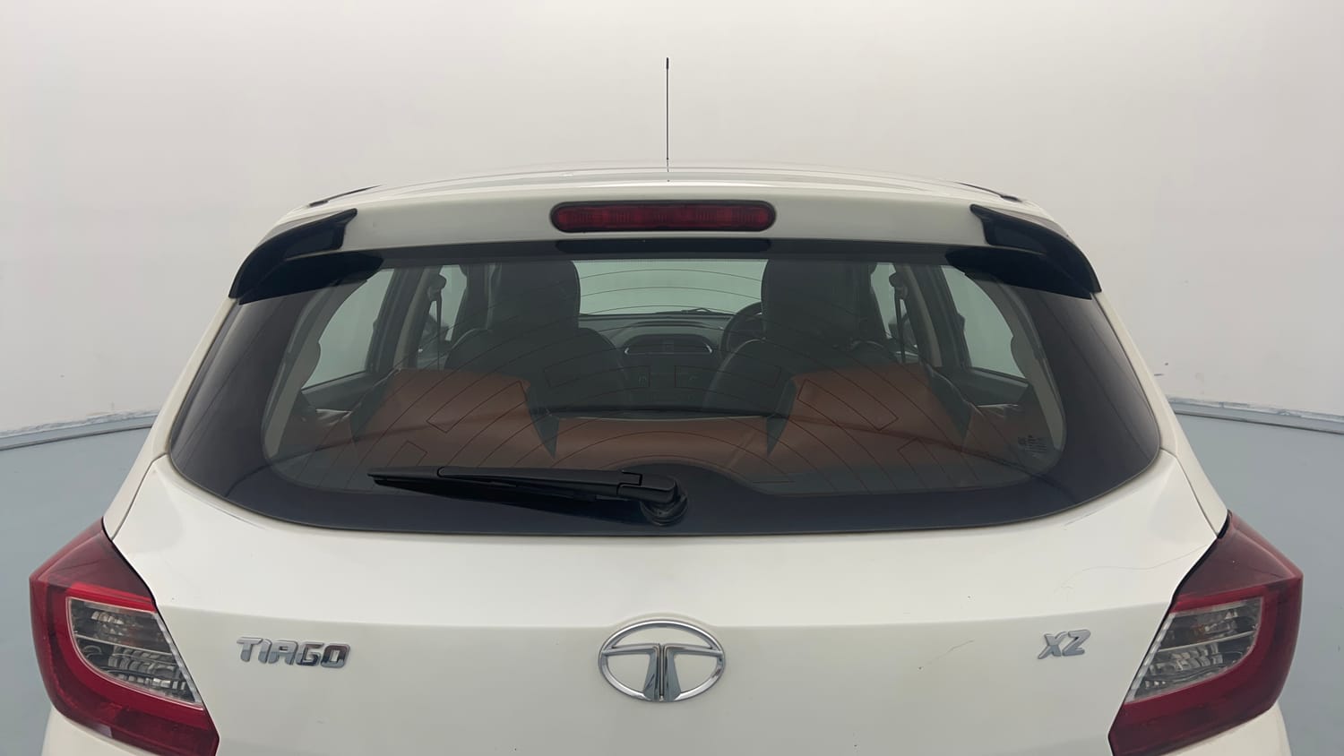 Used 2017 Tata Tiago Revotorq XZ Diesel Manual exterior BACK WINDSHIELD VIEW