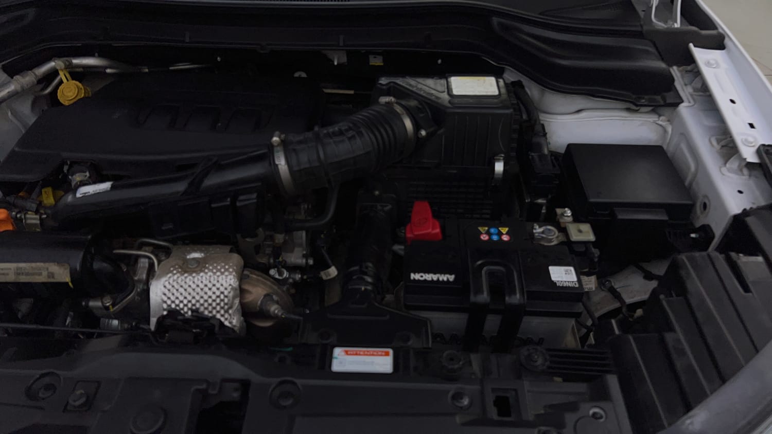 Used 2024 Mahindra XUV 300 W8 (O) 1.2 Petrol Petrol Manual engine ENGINE LEFT SIDE VIEW