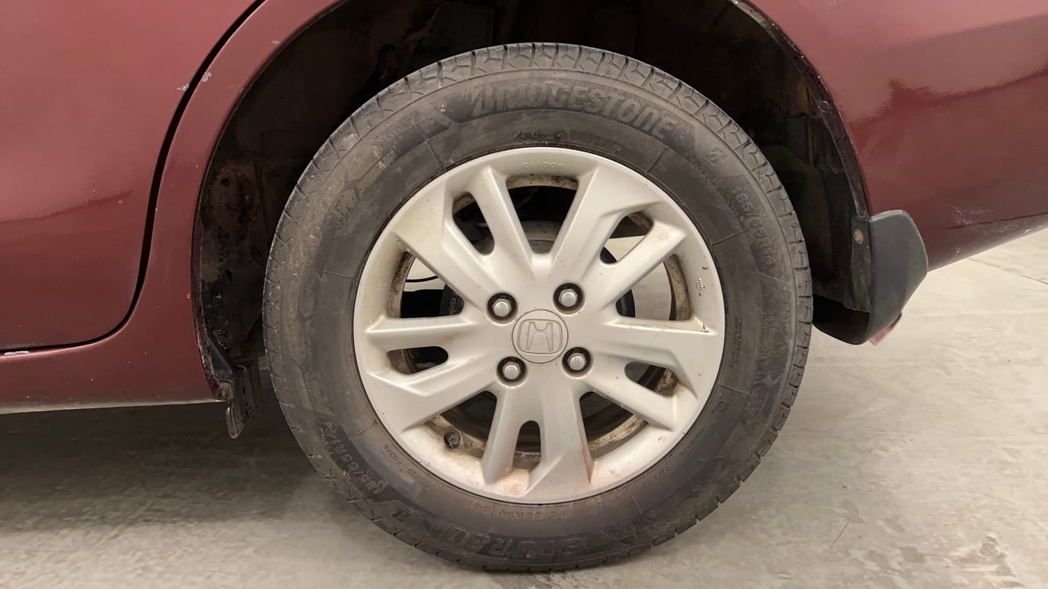 Used 2014 Honda Amaze 1.5 VX i-DTEC Diesel Manual tyres LEFT REAR TYRE RIM VIEW
