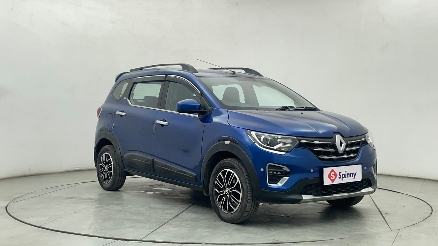 Used 2021 Renault Triber RXZ EASY-R AMT Petrol Automatic exterior RIGHT FRONT CORNER VIEW