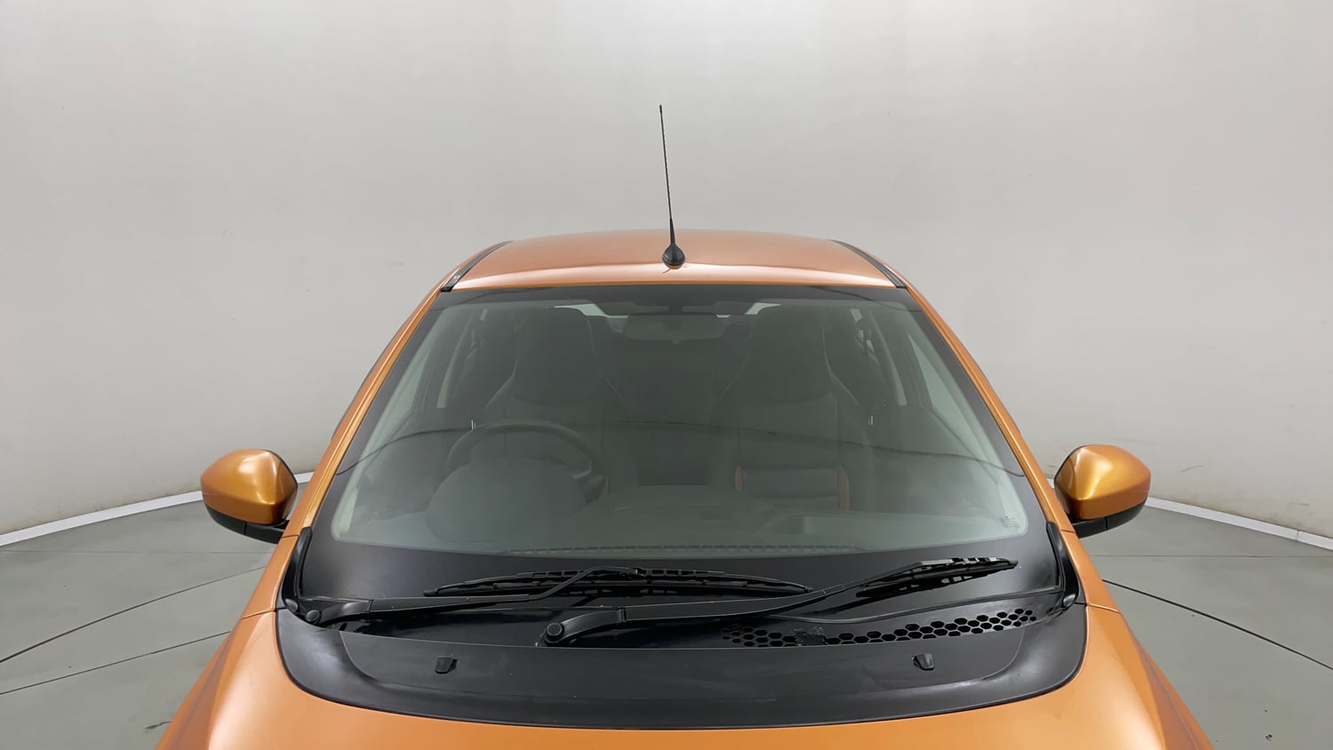 Used 2016 Tata Tiago Revotron XT Petrol Manual exterior FRONT WINDSHIELD VIEW