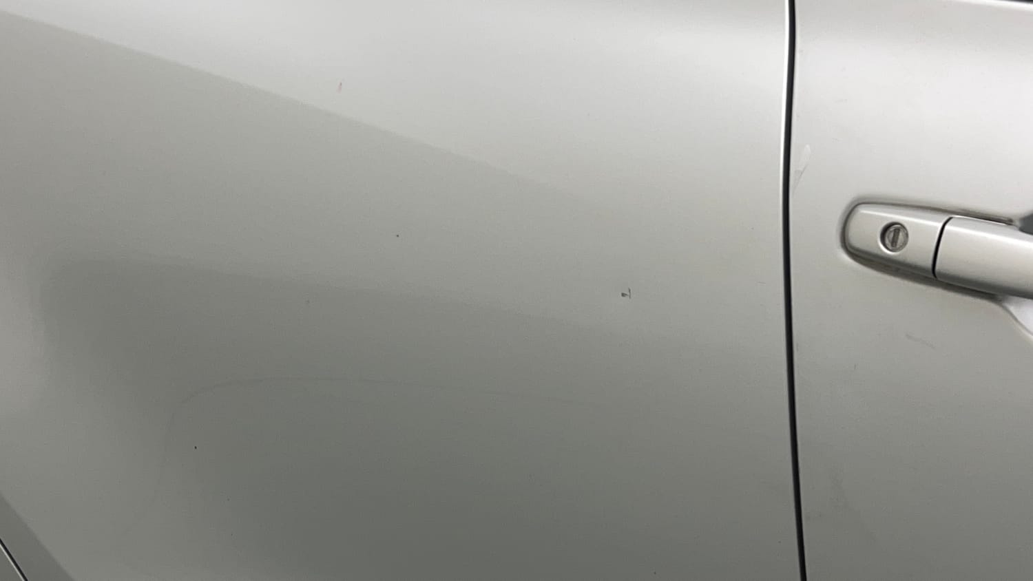 Used 2022 Maruti Suzuki Swift VXi Petrol Manual dents MINOR SCRATCH