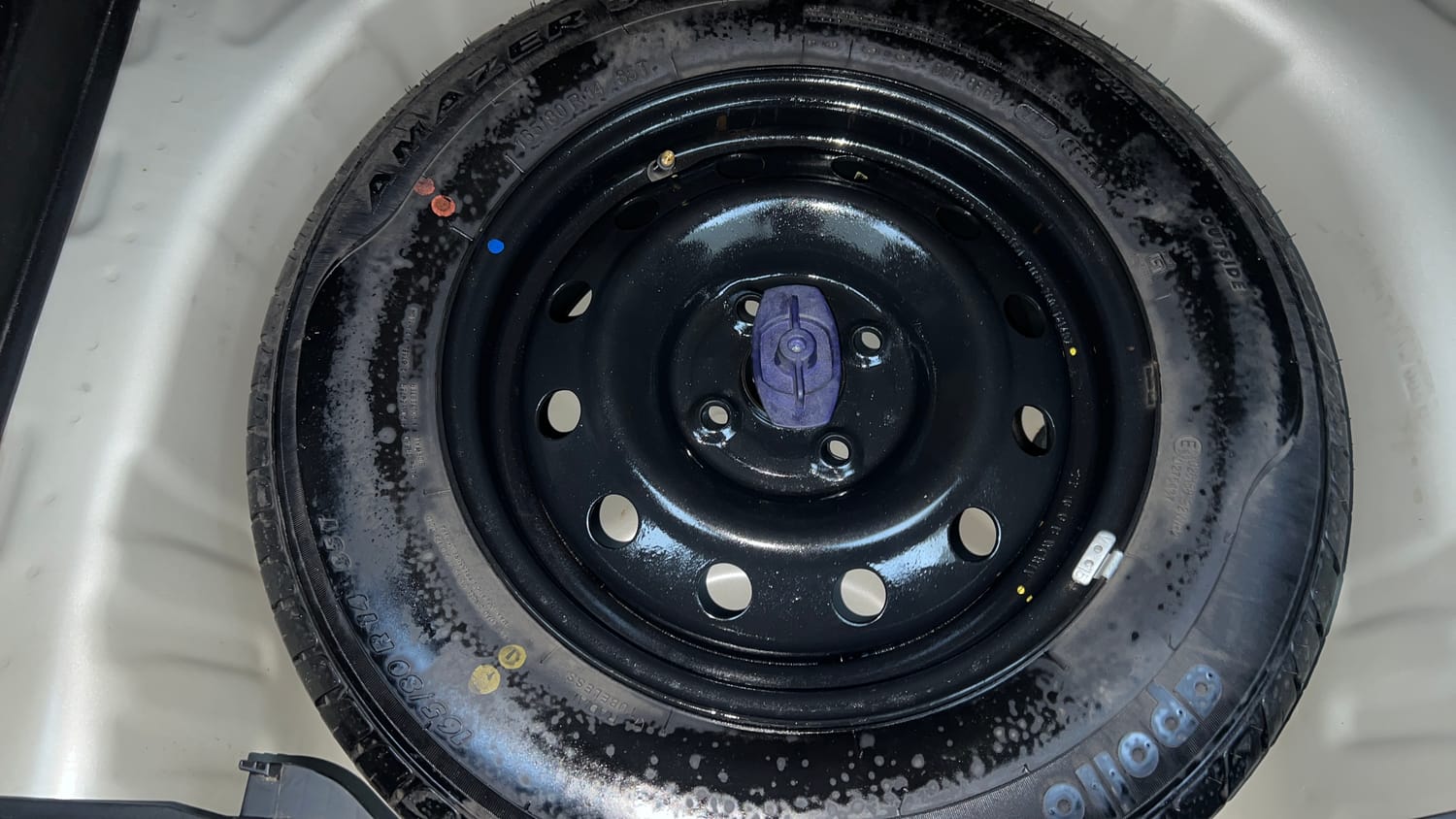 Used 2022 Maruti Suzuki Swift VXi Petrol Manual tyres SPARE TYRE VIEW