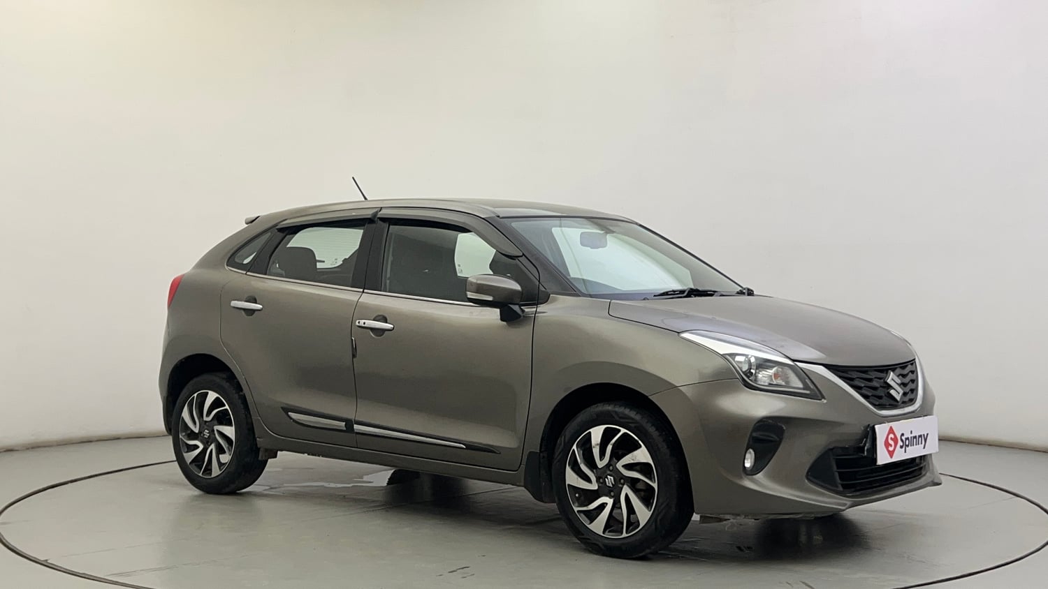 Used 2020 Maruti Suzuki Baleno Zeta Petrol Manual exterior RIGHT FRONT CORNER VIEW