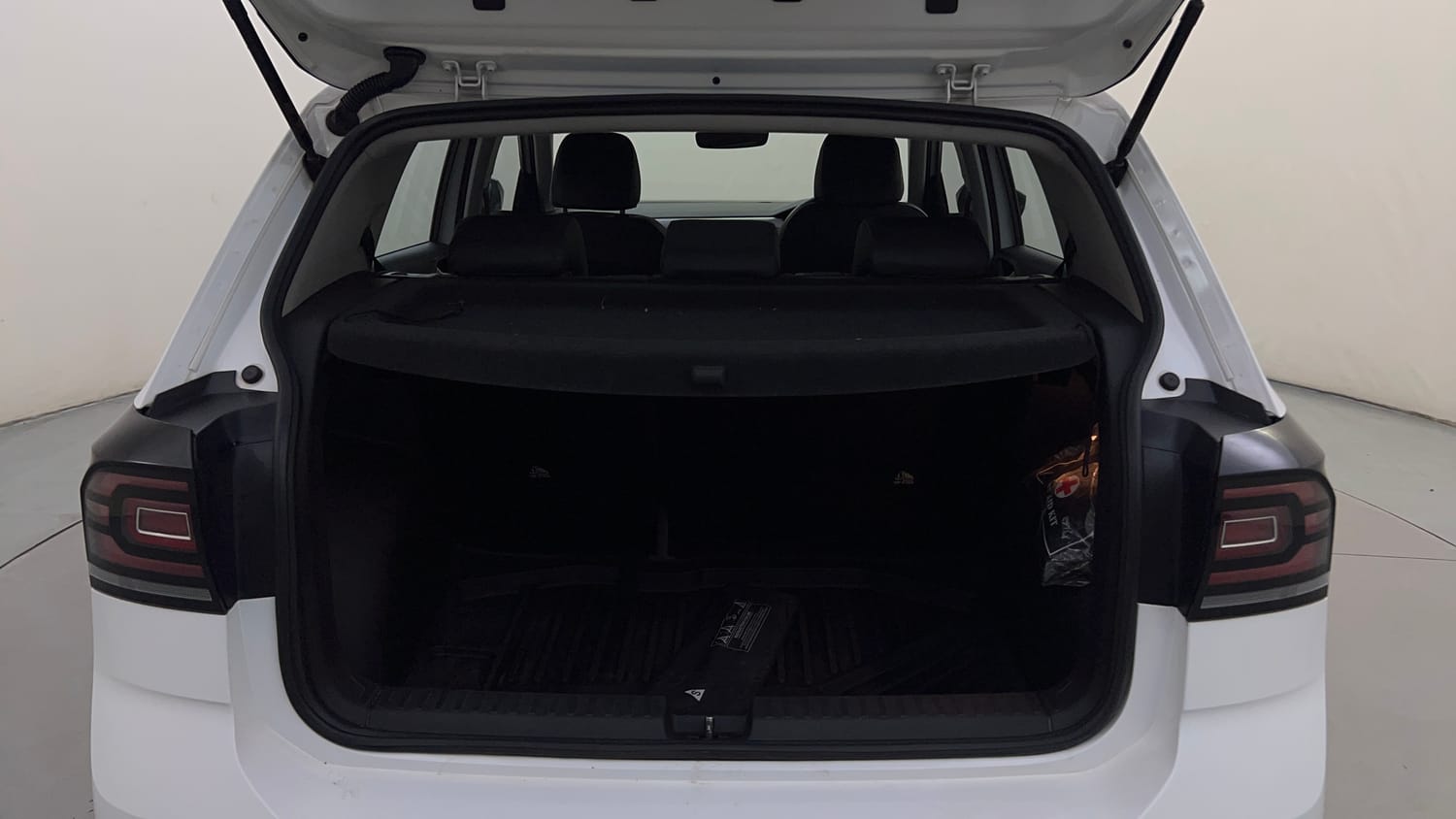 Used 2023 Volkswagen Taigun Topline 1.0 TSI AT Petrol Automatic interior DICKY INSIDE VIEW