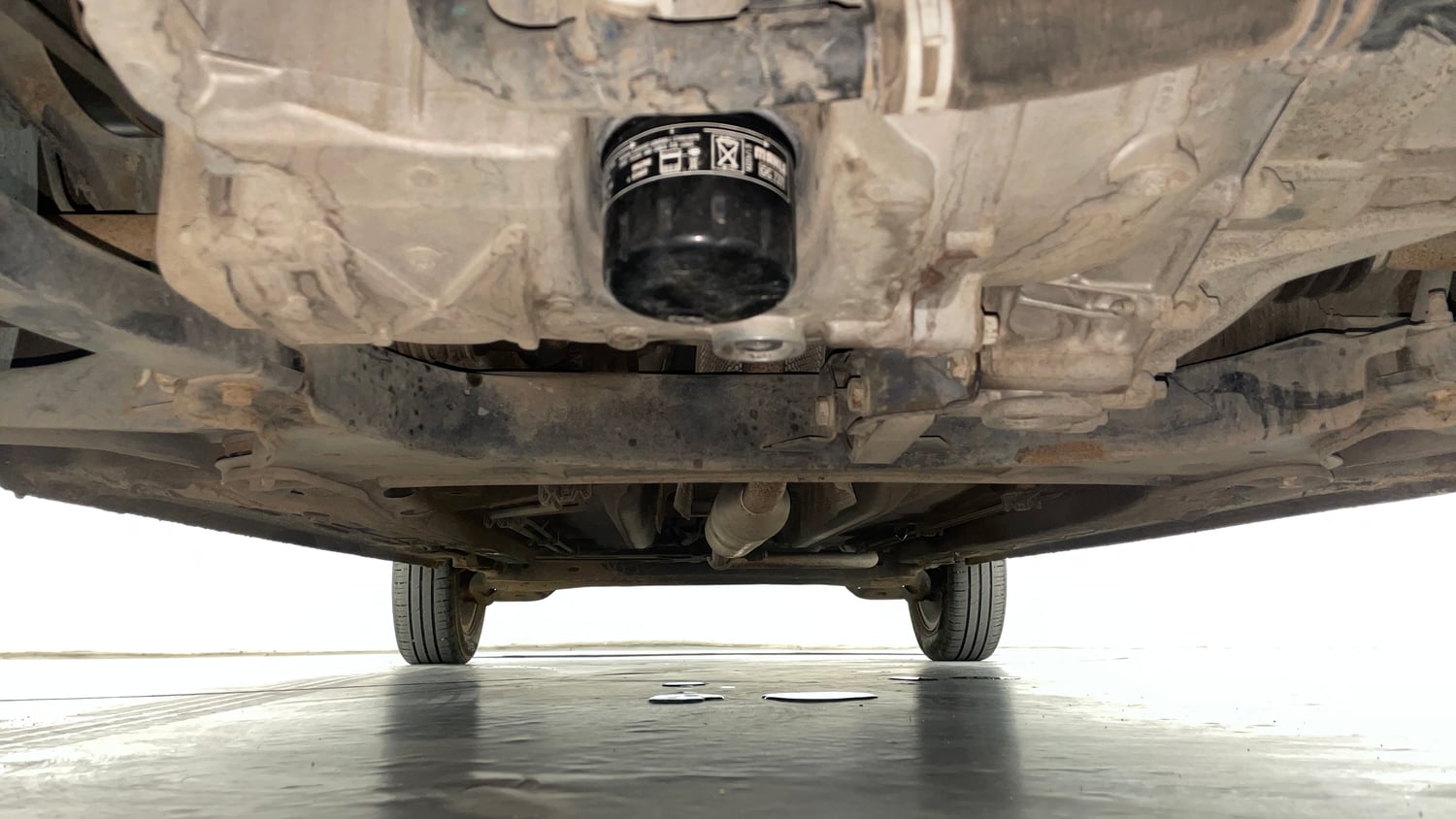 Used 2021 Renault Triber RXZ EASY-R AMT Petrol Automatic extra FRONT LEFT UNDERBODY VIEW
