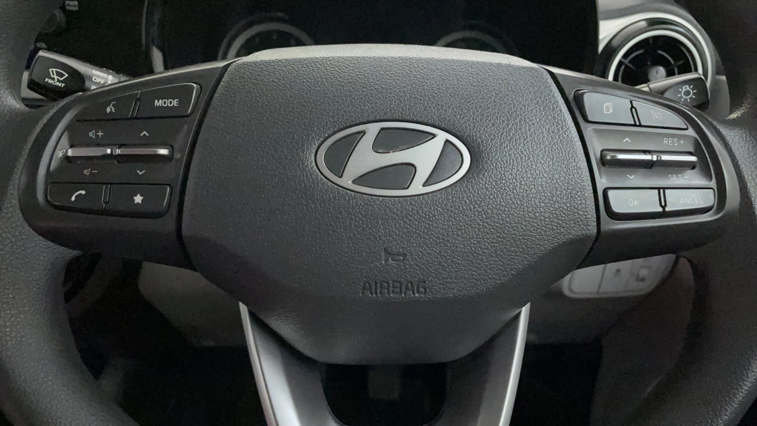 Used 2023 Hyundai Grand i10 Nios Sportz 1.2 Kappa VTVT Petrol Manual top_features Airbags