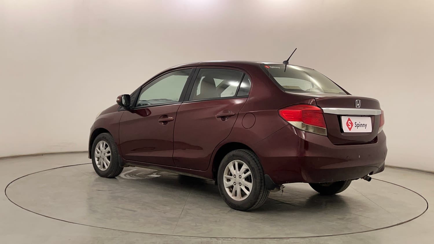 Used 2014 Honda Amaze 1.5 VX i-DTEC Diesel Manual exterior LEFT REAR CORNER VIEW