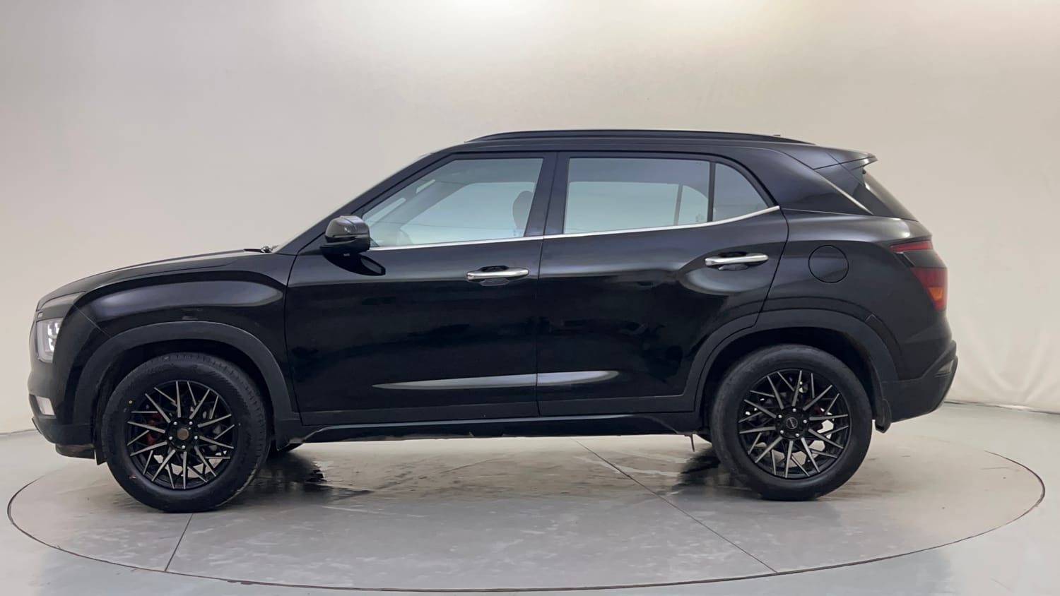 Used 2023 Hyundai Creta SX 1.5 Petrol Petrol Manual exterior LEFT SIDE VIEW