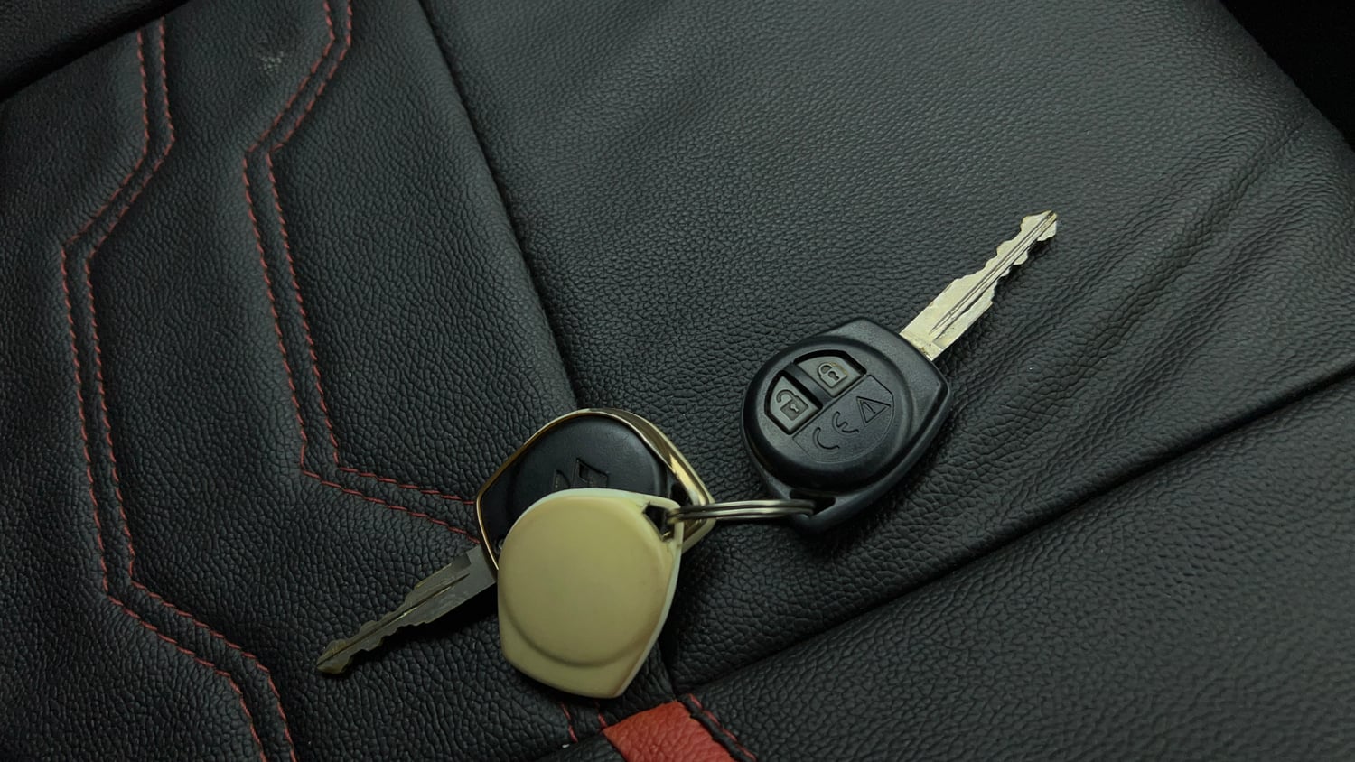Used 2017 Maruti Suzuki Baleno Delta 1.2 Petrol Manual extra CAR KEY VIEW