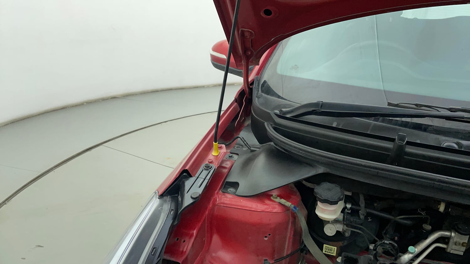 Used 2016 Hyundai i20 Active 1.2 S Petrol Manual engine ENGINE RIGHT SIDE HINGE & APRON VIEW