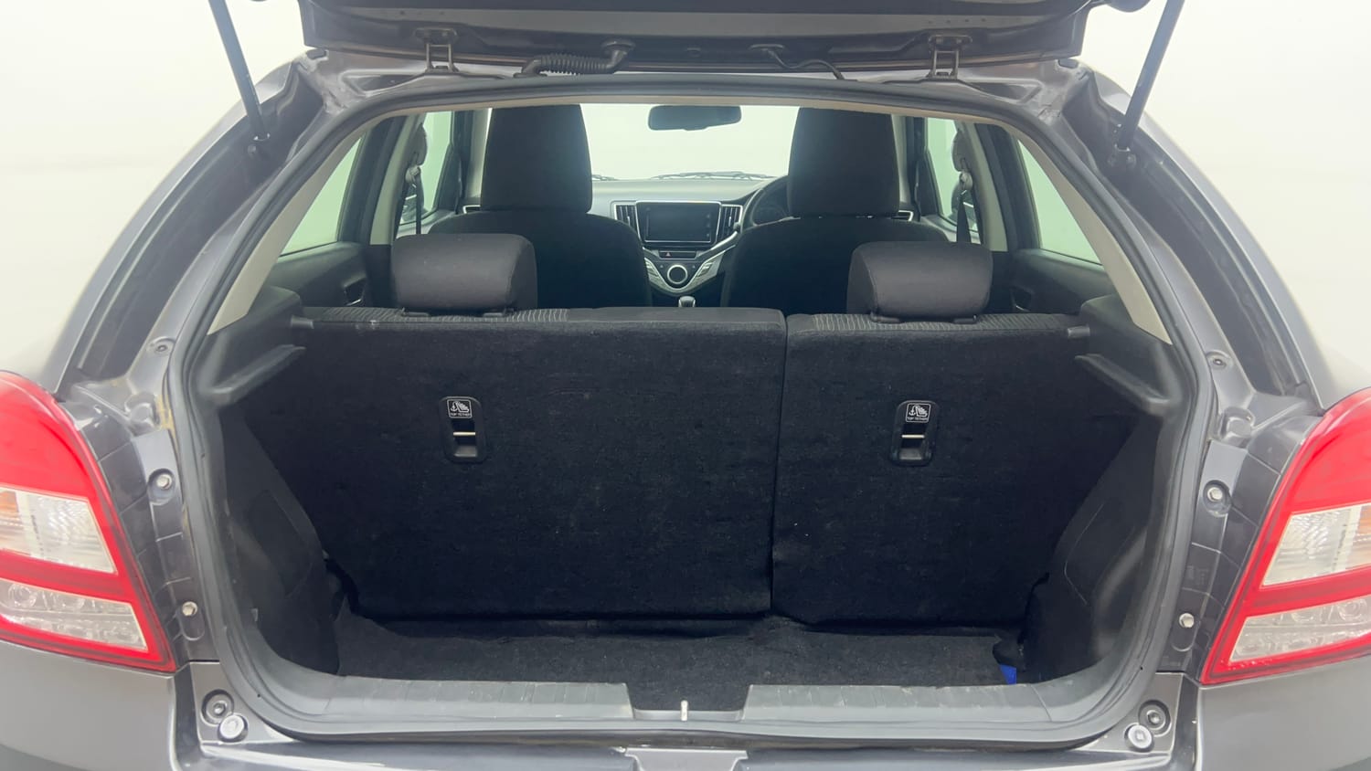Used 2018 Maruti Suzuki Baleno Alpha 1.2 AT Petrol Automatic interior DICKY INSIDE VIEW