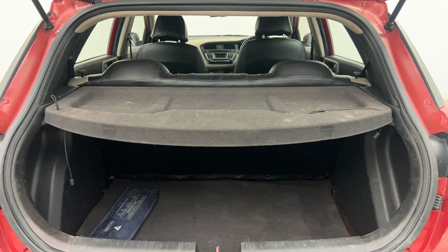 Used 2016 Hyundai Elite i20 Sportz 1.2 Petrol Manual interior DICKY INSIDE VIEW