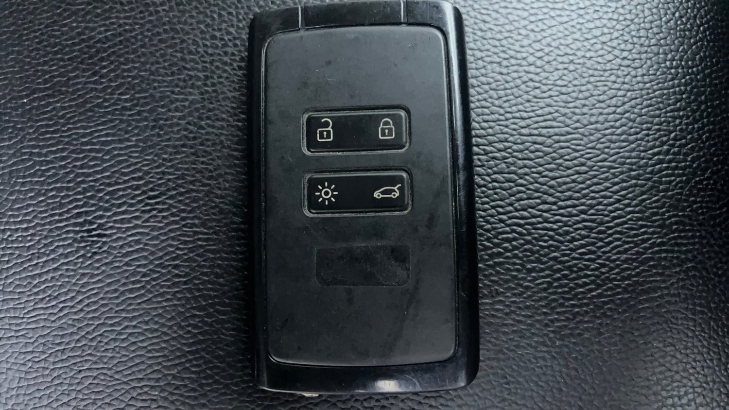 Used 2023 Renault Triber RXZ Petrol Manual extra CAR KEY VIEW