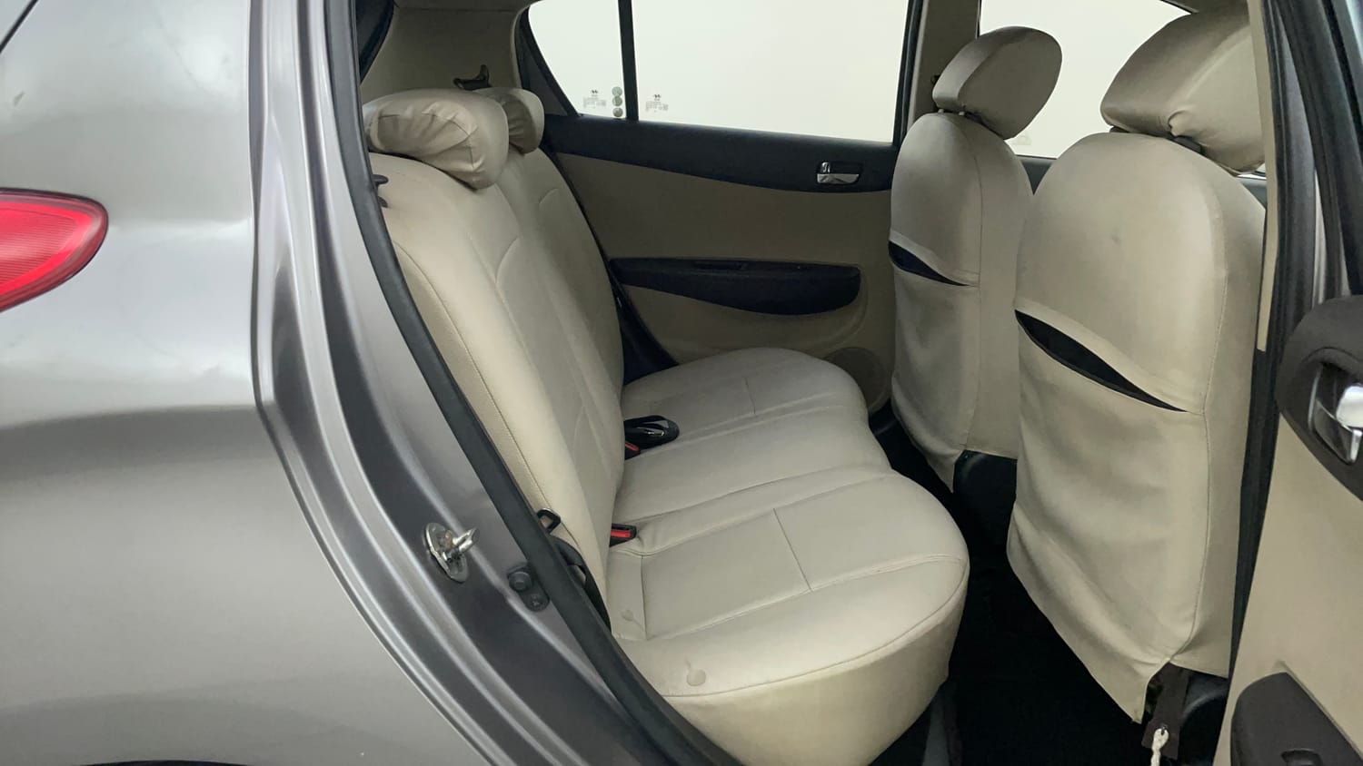 Used 2012 Hyundai i20 Sportz 1.2 Petrol Manual interior RIGHT SIDE REAR DOOR CABIN VIEW