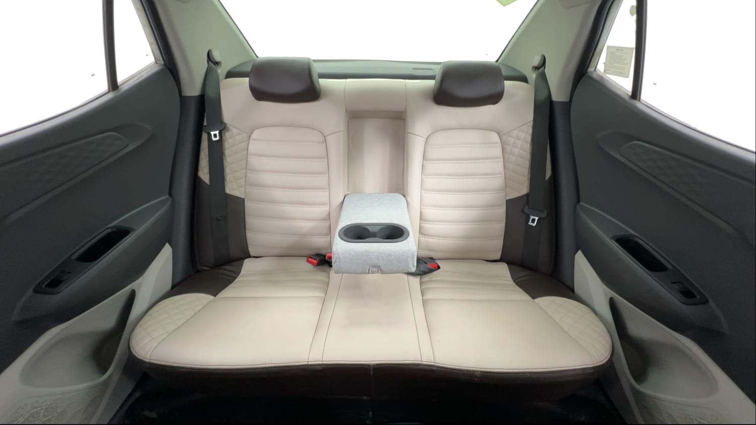 Used 2021 Hyundai Aura S 1.2 CNG Cng Manual interior REAR SEAT CONDITION VIEW