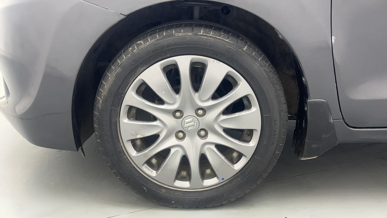 Used 2018 Maruti Suzuki Baleno Alpha 1.2 AT Petrol Automatic tyres LEFT FRONT TYRE RIM VIEW