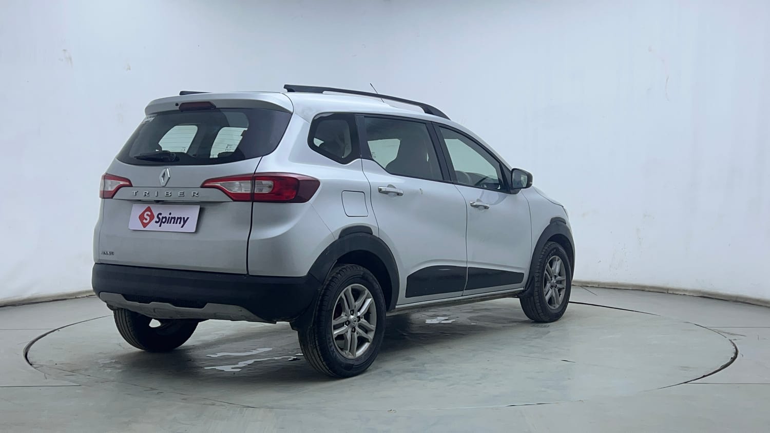 Used 2023 Renault Triber RXZ Petrol Manual exterior RIGHT REAR CORNER VIEW